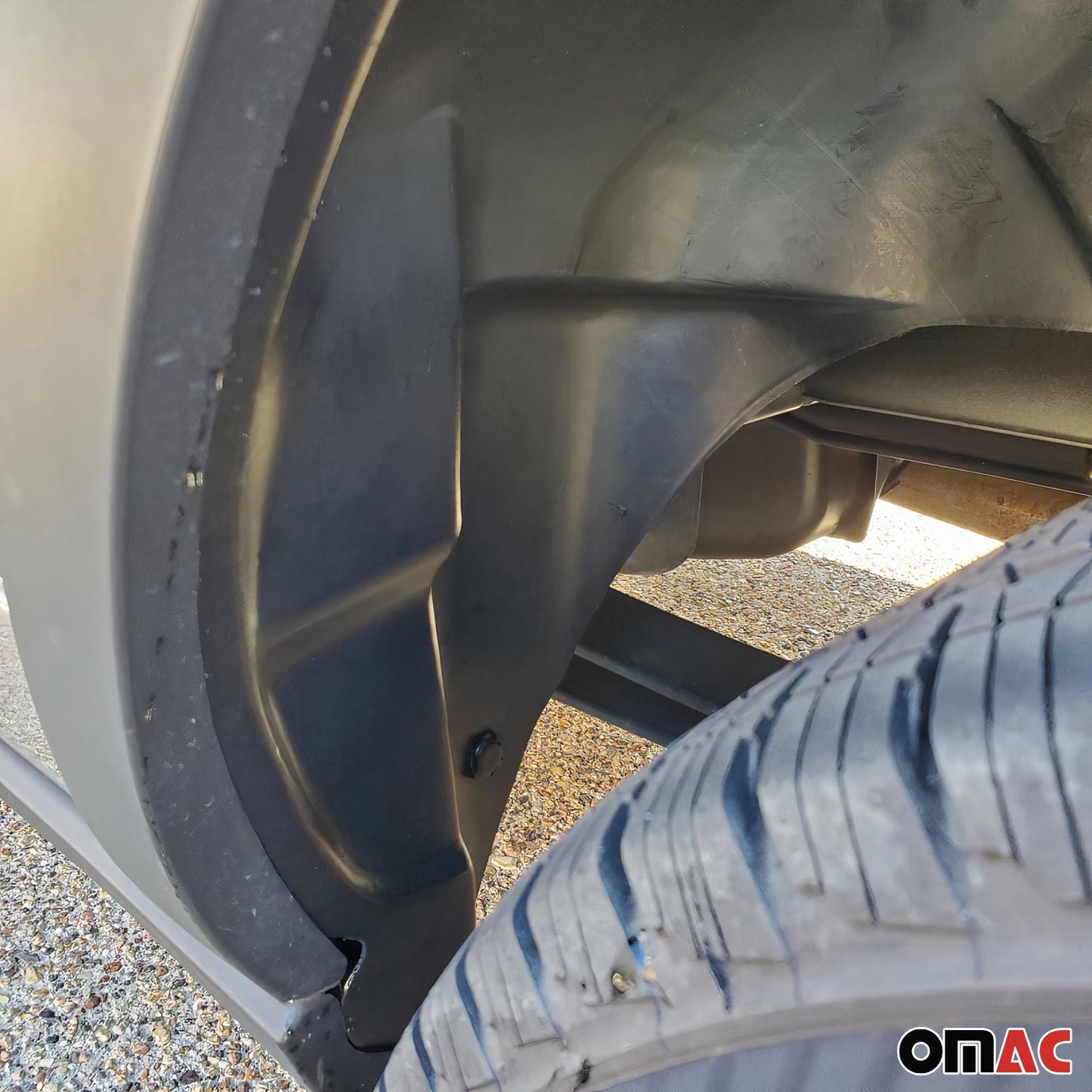 Protecție aripă roată spate pentru Ford Transit 2014-2025, ABS 2x