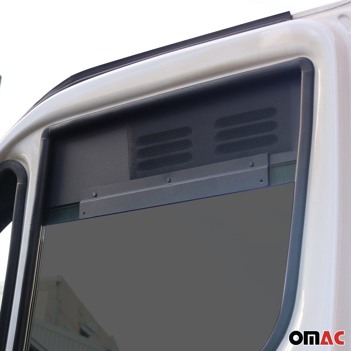 Lüftungsgitter Be & Entlüftung für Iveco Daily 2014-2025 Aluminium Schwarz 2tlg