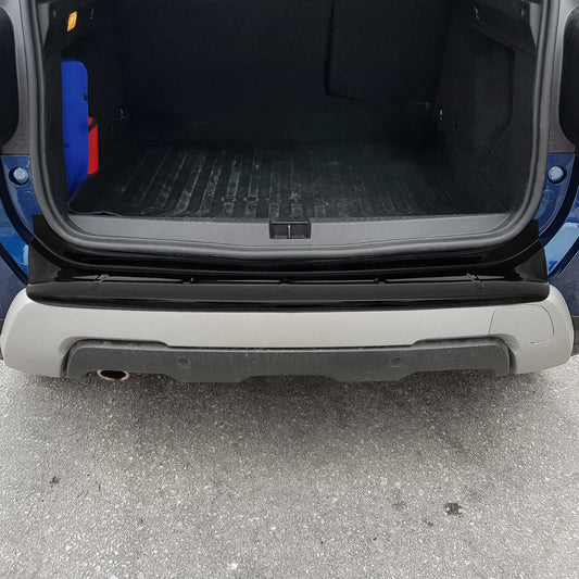 Ladekantenschutz für Dacia Duster 2010-2017 Glanz Schwarz ABS
