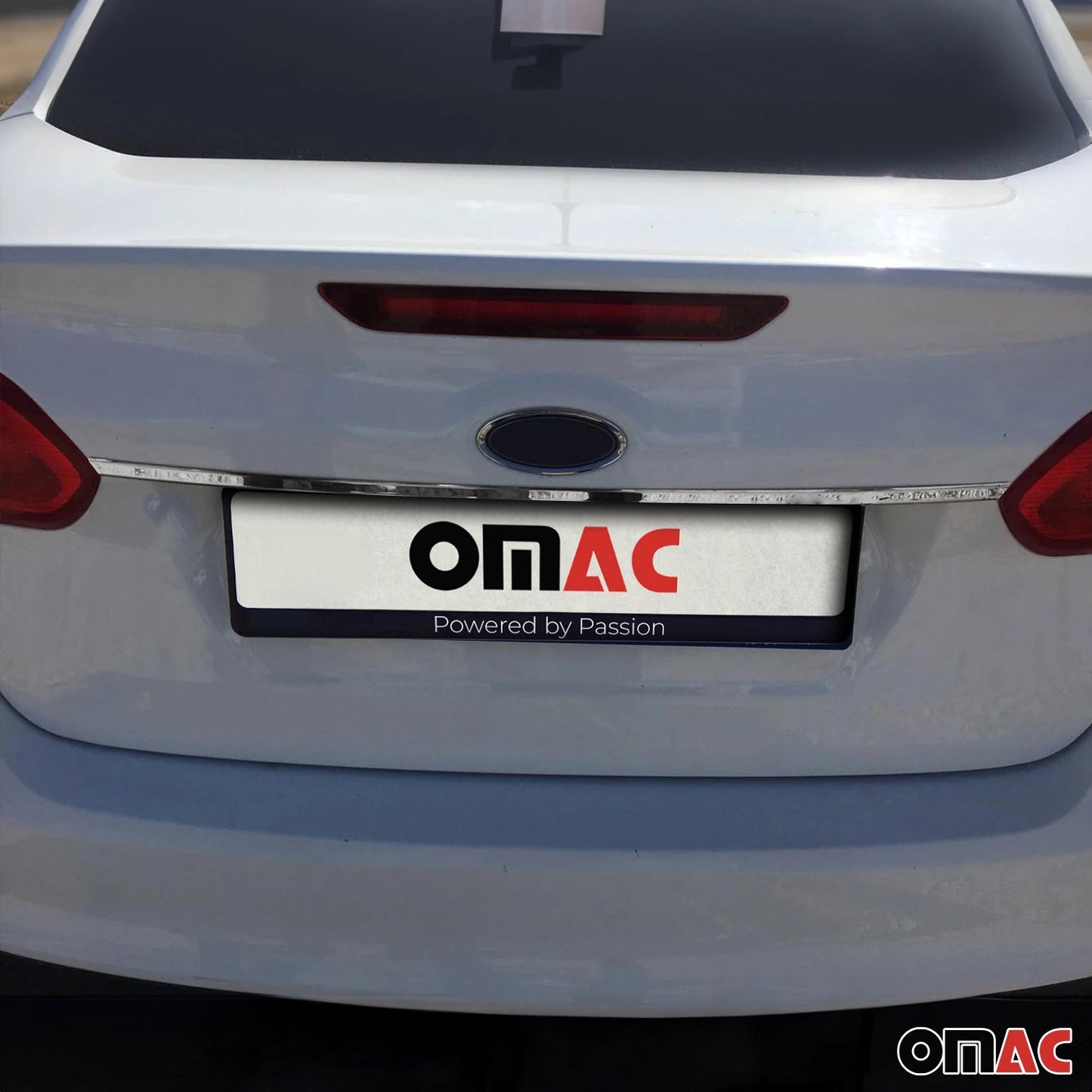 Bandă decorativă portbagaj spate Ford Focus III Sedan 2015-2018, oțel inoxidabil, cromat