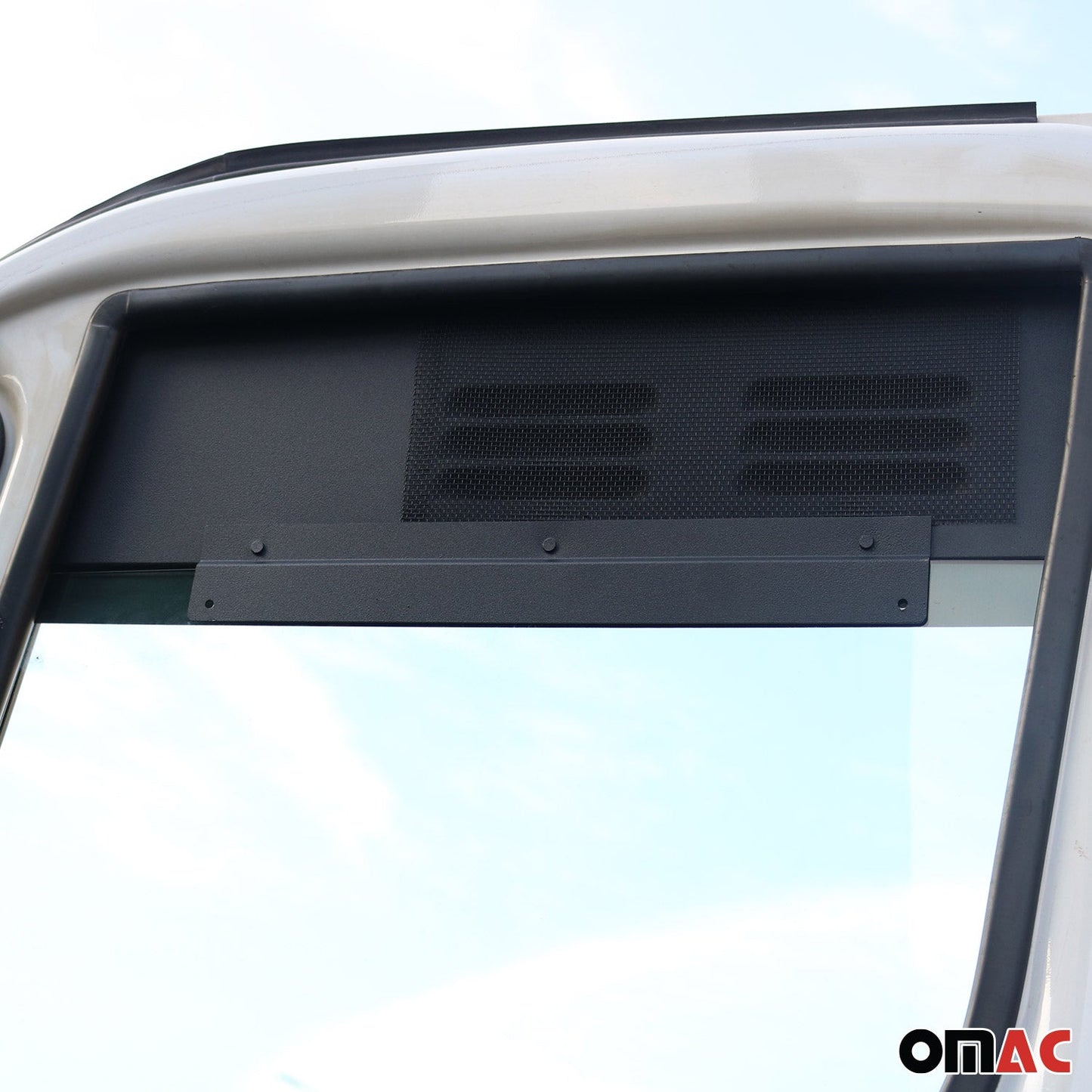 Lüftungsgitter Be & Entlüftung für Iveco Daily 2014-2025 Aluminium Schwarz 2tlg