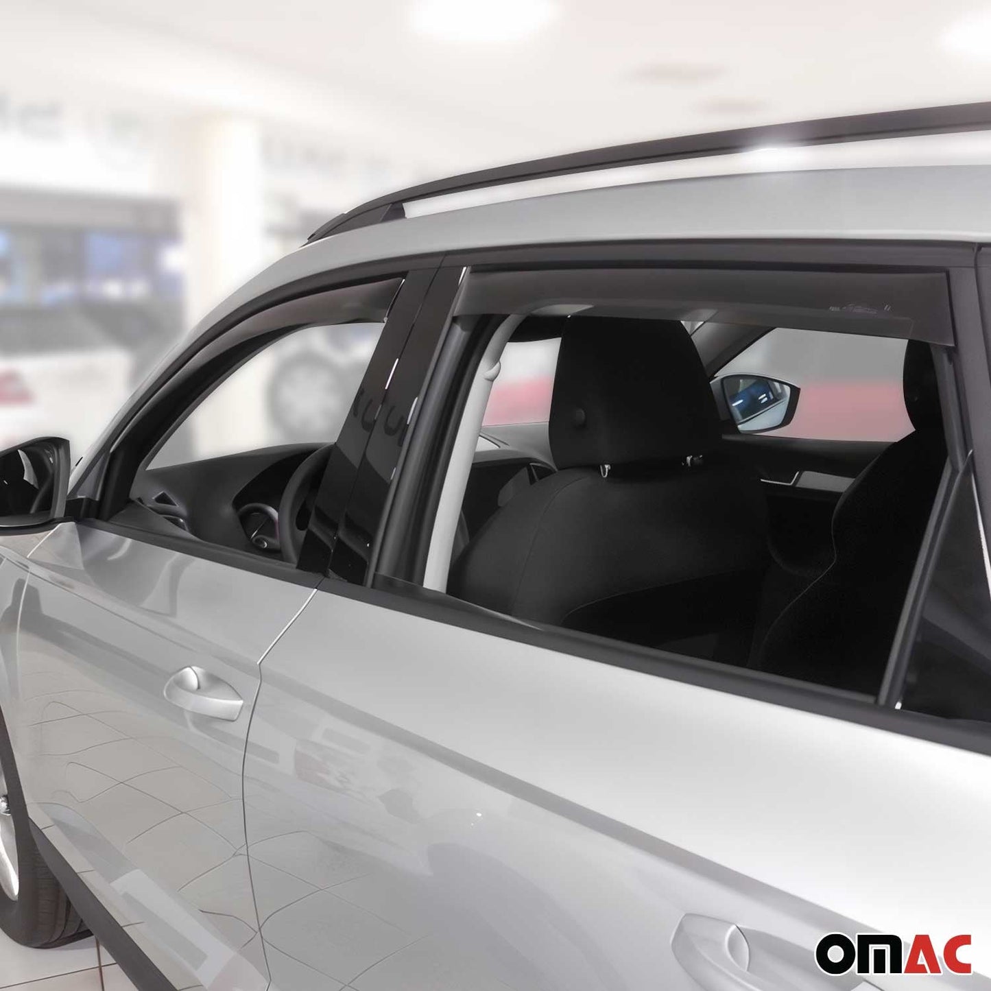 Owiewki i osłony przeciwdeszczowe do Skody Karoq 2018-2025, ciemny akryl, zestaw 4 szt.