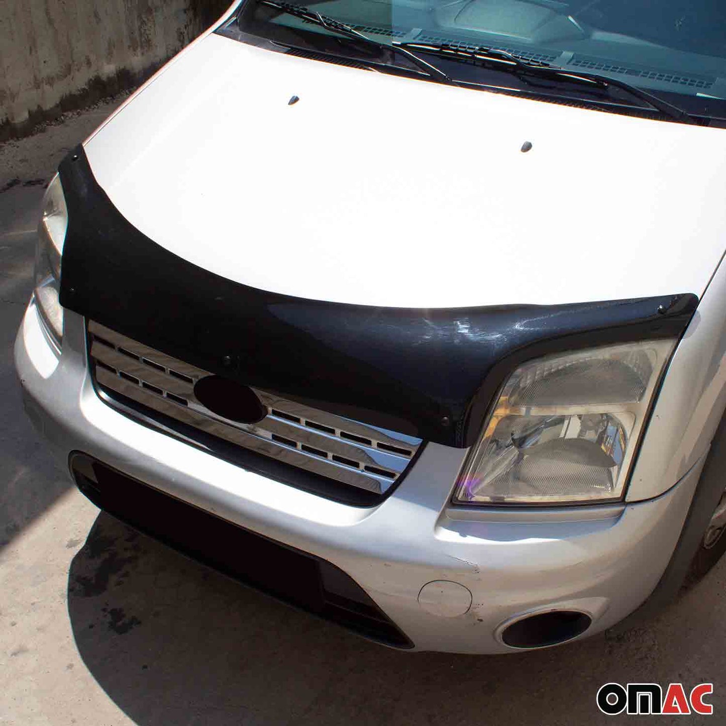 Deflector capotă, protecție împotriva insectelor și a ciobiturilor pentru Ford Connect 2009-14, culoare închisă