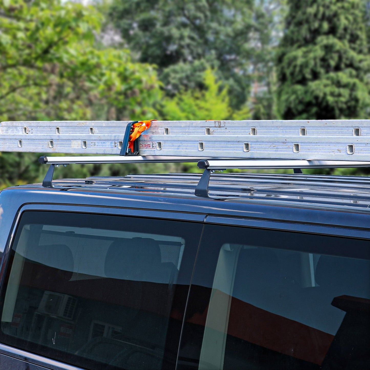 Set 2x Bare Portbagaj + Suport Scară pentru VW T7 Multivan 2021-2024 Argintiu