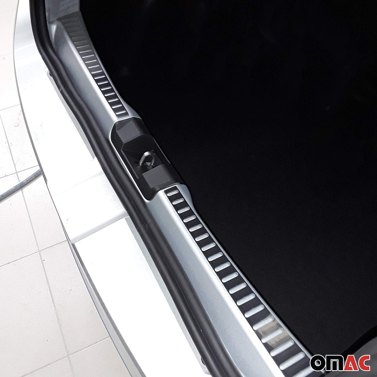 Protecție prag interior pentru Dacia Sandero 2021-2025, oțel inoxidabil cromat