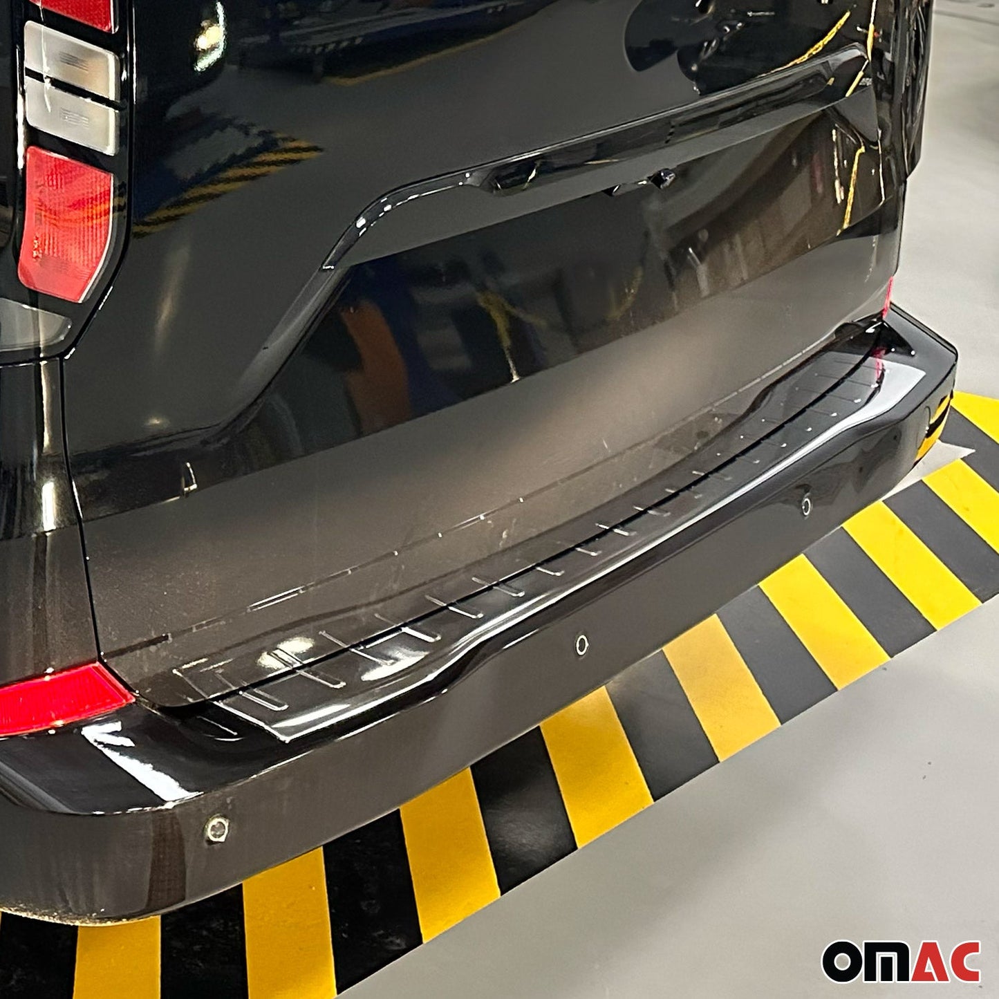 Protecție prag de încărcare pentru Ford Transit Tourneo Custom 2023-2025, oțel inoxidabil cromat